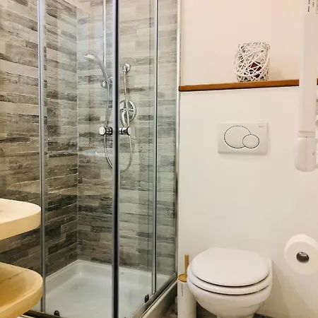Gloria Apartmán *