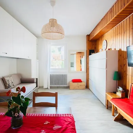 Gloria Apartment *